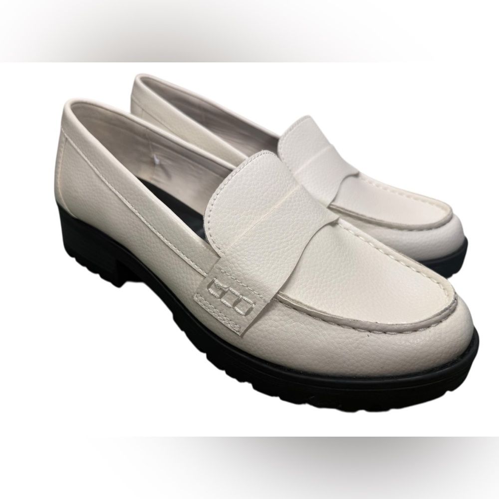 Old Navy Faux-Leather Chunky Heel Loafers